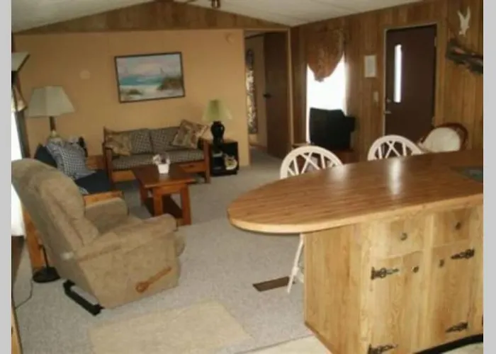 Dorothy And Jane's Ocean Md Vacation Sleeps 8 - 3 Bedrooms 2 Full Bath