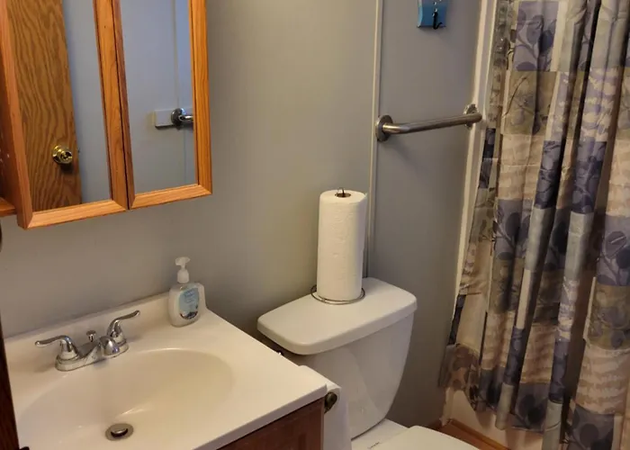 Dorothy And Jane's Ocean Md Vacation Sleeps 8 - 3 Bedrooms 2 Full Bath