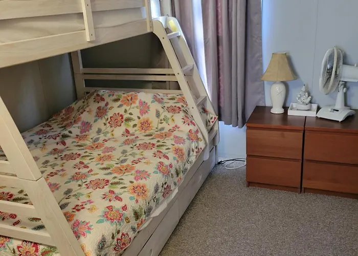 Dorothy And Jane's Ocean Md Vacation Sleeps 8 - 3 Bedrooms 2 Full Bath Ocean City