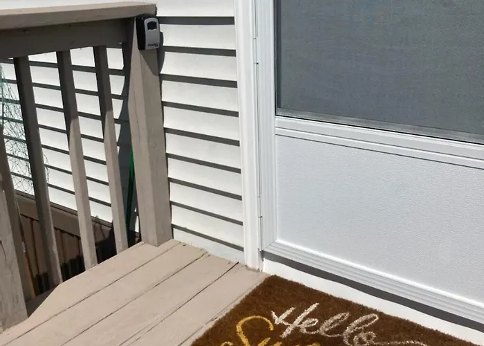 Dorothy And Jane's Ocean Md Vacation Sleeps 8 - 3 Bedrooms 2 Full Bath *
